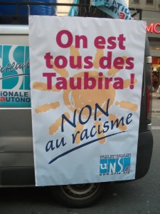 Dans l’opinion publique française, les discours racistes ont acquis au cours des derniers mois une popularité inquiétante. Mais la résistance existe et n’a pas peur de s’afficher.