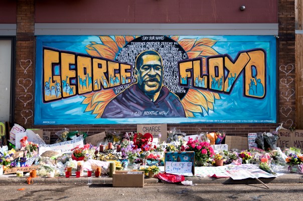 The_George_Floyd_mural_outside_Cup_Foods_at_Chicago_Ave_and_E_38th_St_in_Minneapolis,_Minnesota